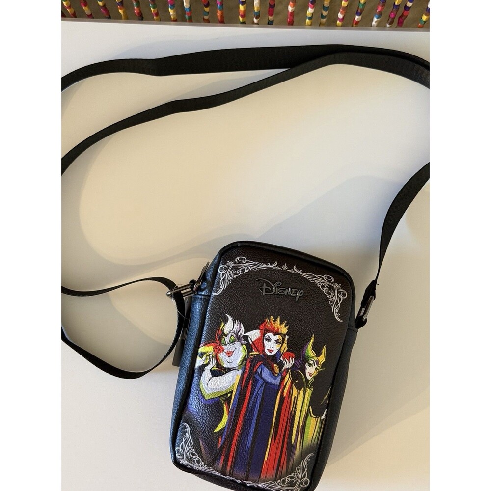 Buckle-Down Disney Villains Evil Queen Crossbody Bag & Poison Apple Charm – NWT - Picture 4 of 12